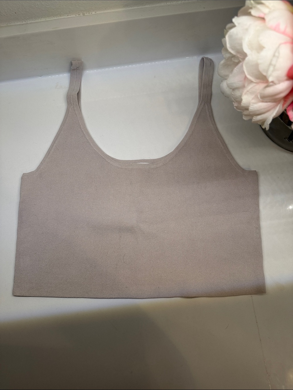 Leith Ribbed Cropped Tank Top in Taupe L